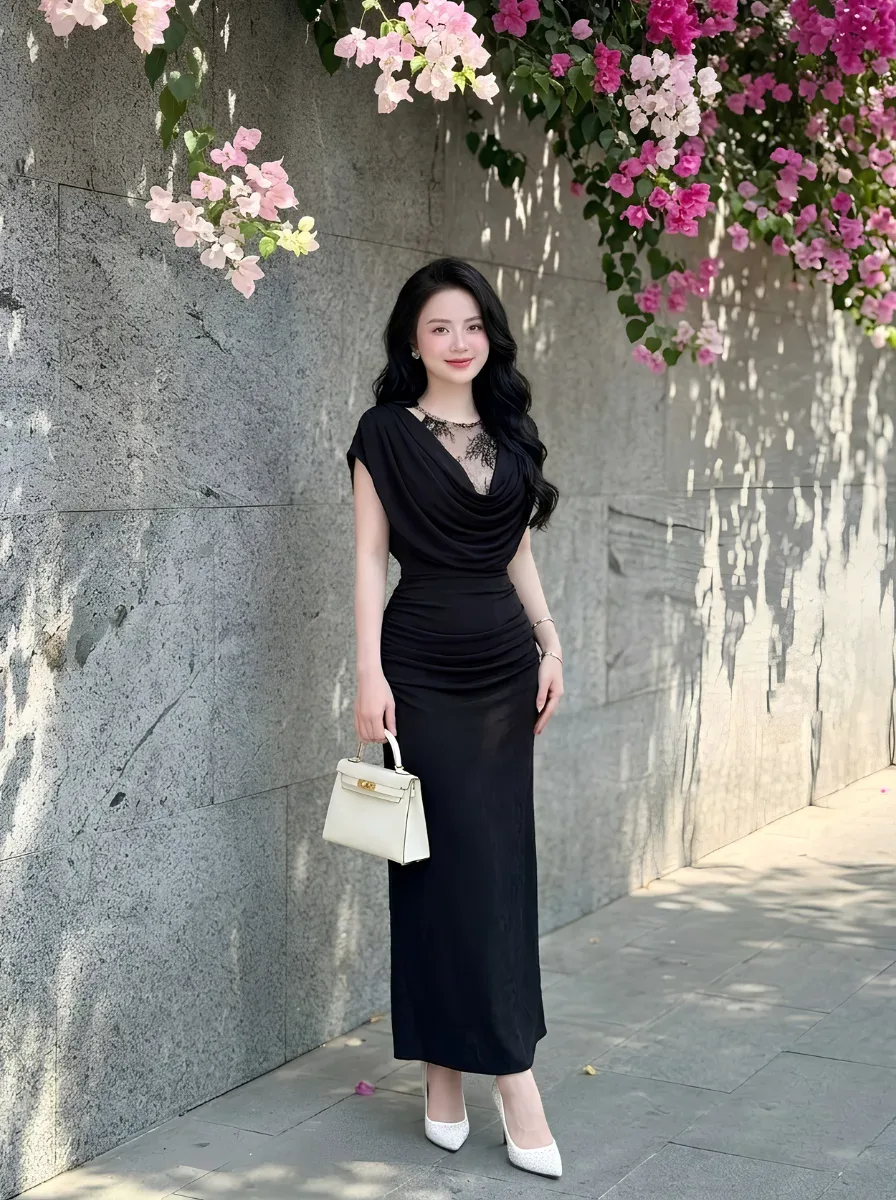 Đầm Cổ Yếm Nhũ Ánh Kim Cao Cấp