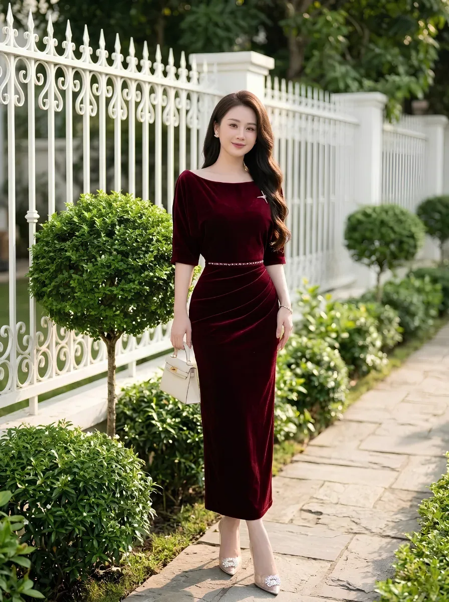 Đầm Nhung Lệch Vai Kèm Tag Thanh Lịch