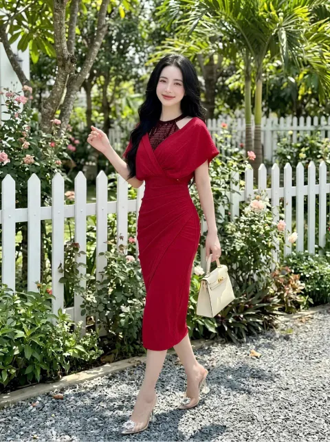 Đầm Cổ Yếm Umi Phối Kim Sa
