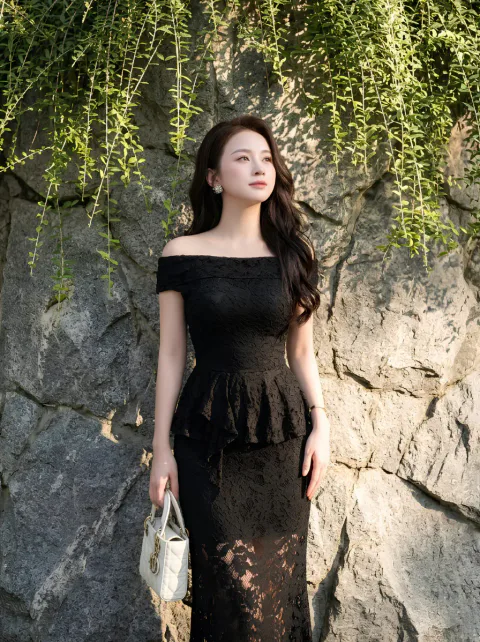 Đầm Ren Peplum Trễ Vai Cao Cấp
